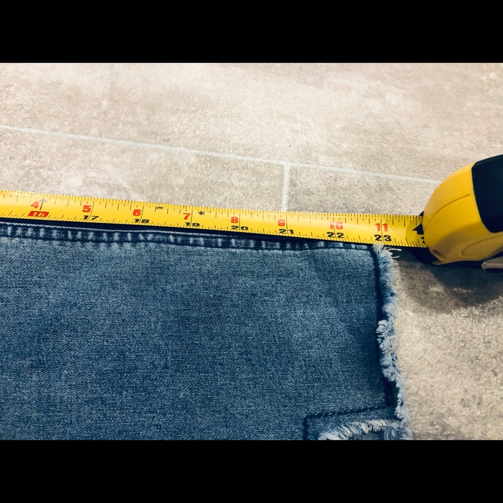 🎉HP x 2🎉High Waist Distressed Skinny Crops-Jian & Feng -Measurements in Pics - Picture 14 of 15